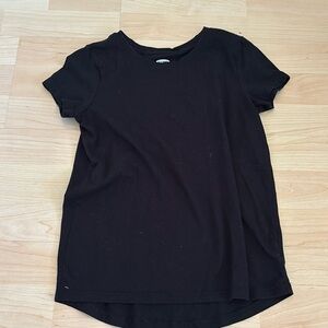 Old navy black t-shirt
